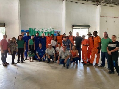 Foto 6 de 6 - Atividades mês do Trabalhador