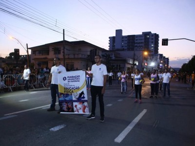 Foto 1 de 5 - DESFILE 10 DE MAIO