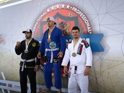Foto 1 de 7 - GRAND SLAM