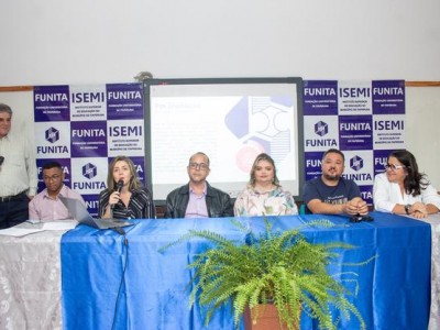 Foto 2 de 9 - REUNIÃO SOBRE A PÓS GRADUAÇÃO