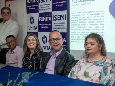 Foto 5 de 9 - REUNIÃO SOBRE A PÓS GRADUAÇÃO