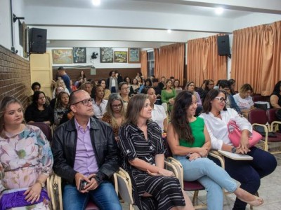 Foto 6 de 9 - REUNIÃO SOBRE A PÓS GRADUAÇÃO