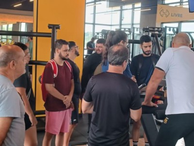 Foto 18 de 19 - Aula de Musculação II do Professor Rude tem visita técnica na academia Smart Fitt