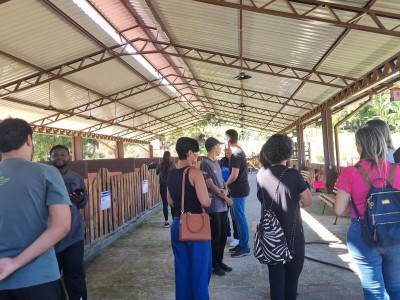 Foto 6 de 10 - Visita técnica dos alunos dos cursos de Educação Física e Terapia Ocupacional ao CENOM - NATIVIDADE.